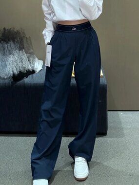 🤍 NWT Alo Yoga Suit Up Trouser Navy ✨ Wide Leg Pant 30" Inseam |  Clean Style